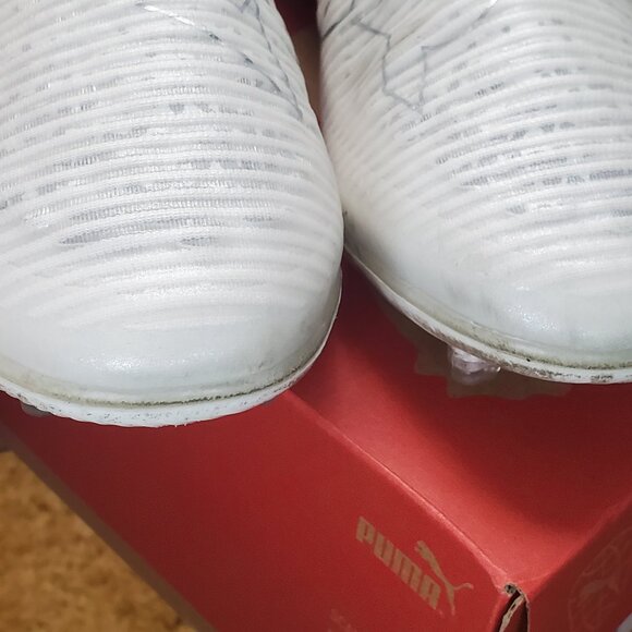 108189-04 FUTURE 8 ULTIMATE Soccer Cleats White-Matte Silver  Size 10.5 Men\